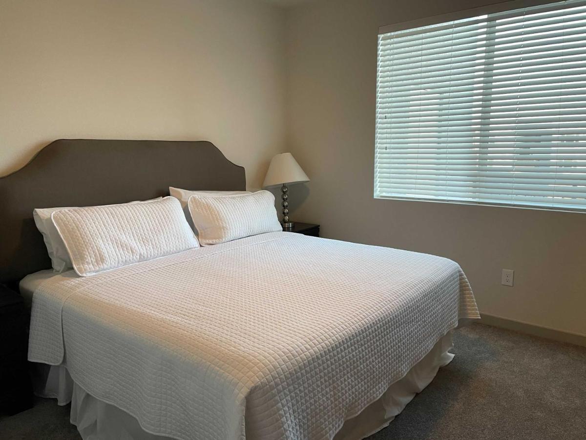 Stay Gia New Modern 1 Bedroom Apartment With Swimming Pool & Gym At Grayson Place Goodyear Ngoại thất bức ảnh