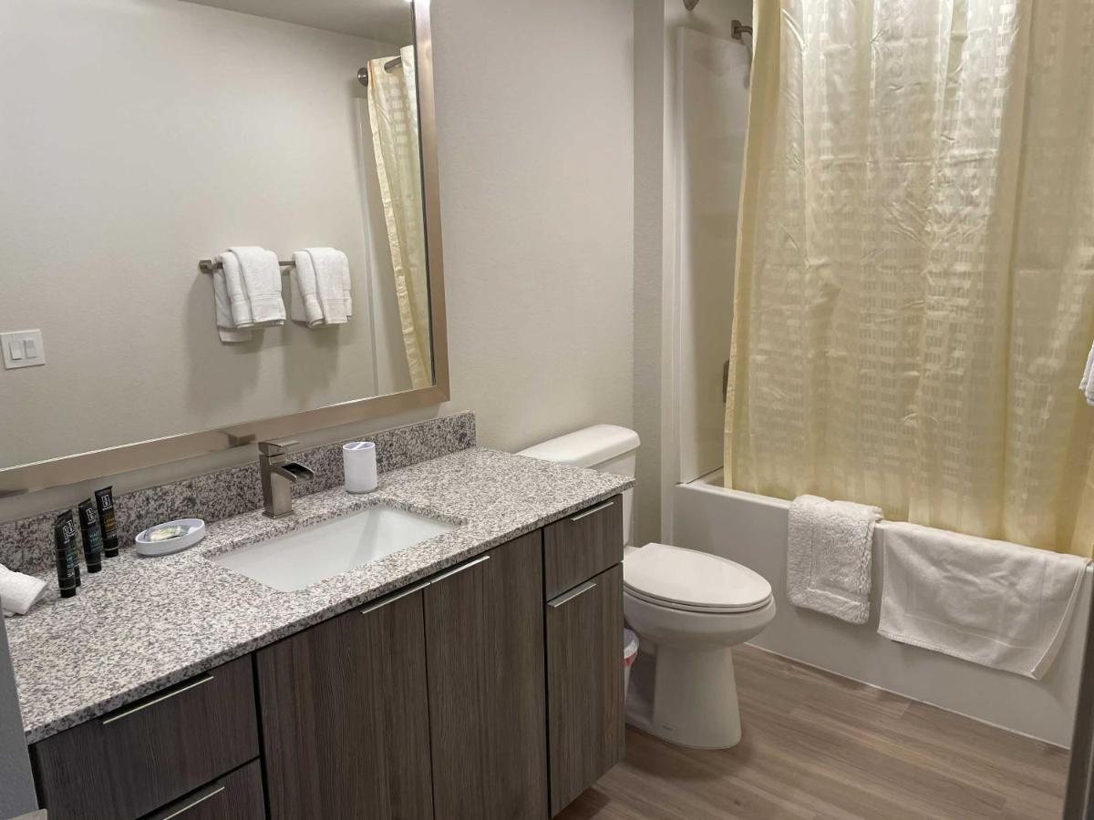 Stay Gia New Modern 1 Bedroom Apartment With Swimming Pool & Gym At Grayson Place Goodyear Ngoại thất bức ảnh